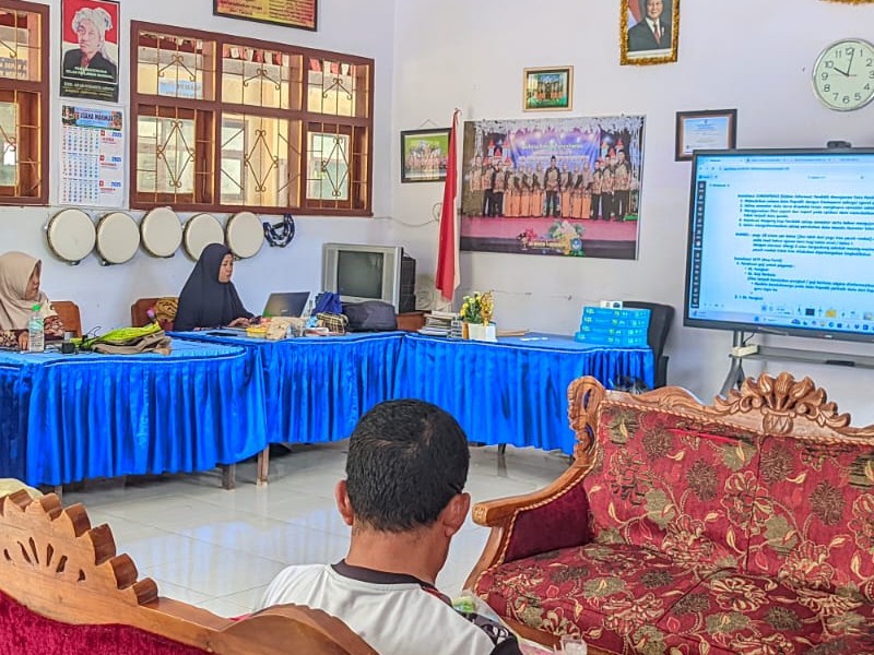 HARI BELAJAR GURU